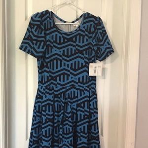 LuLaRoe Amelia L NWT